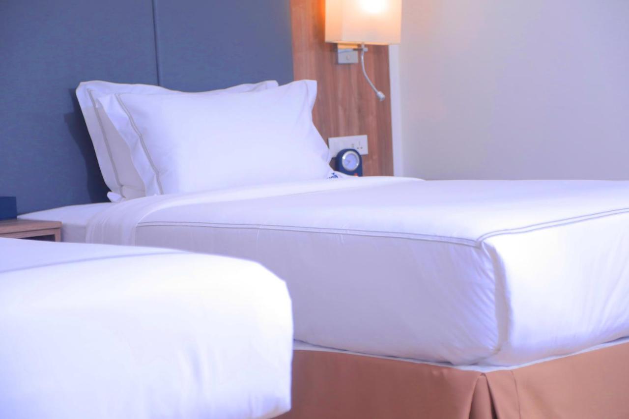 Elmos Hotel 亚的斯亚贝巴 外观 照片